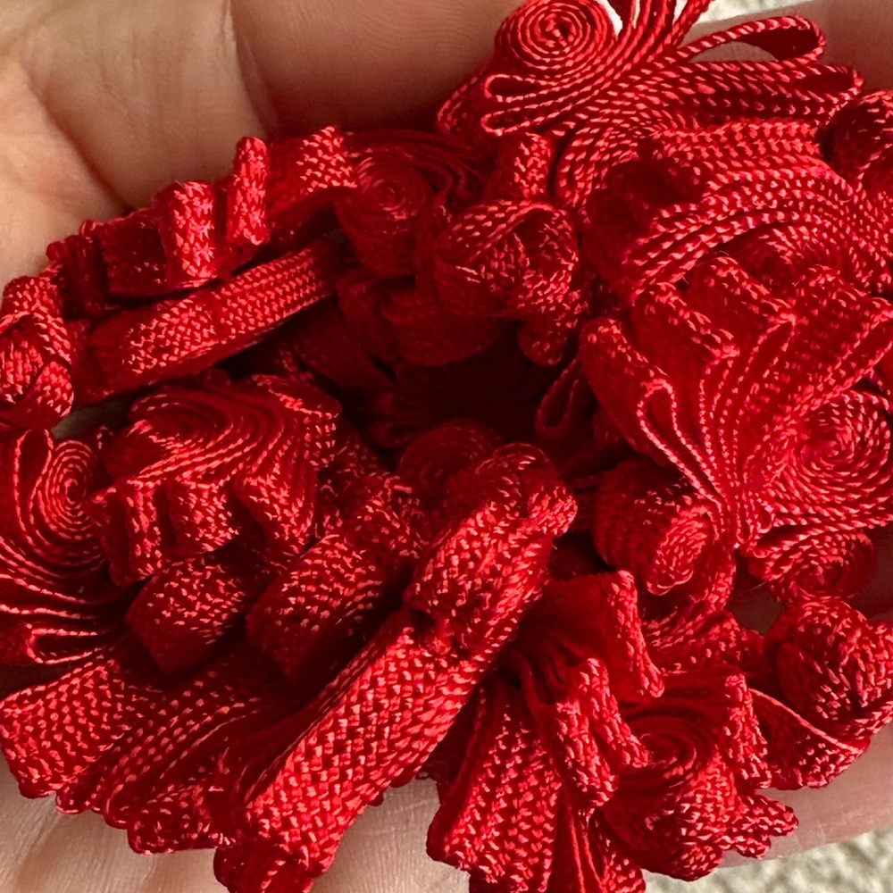2” Chinese frog knot closure - 10 pairs bright red